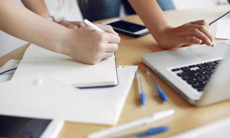 ¿Qué curso necesitas para cambiar de carrera profesional?